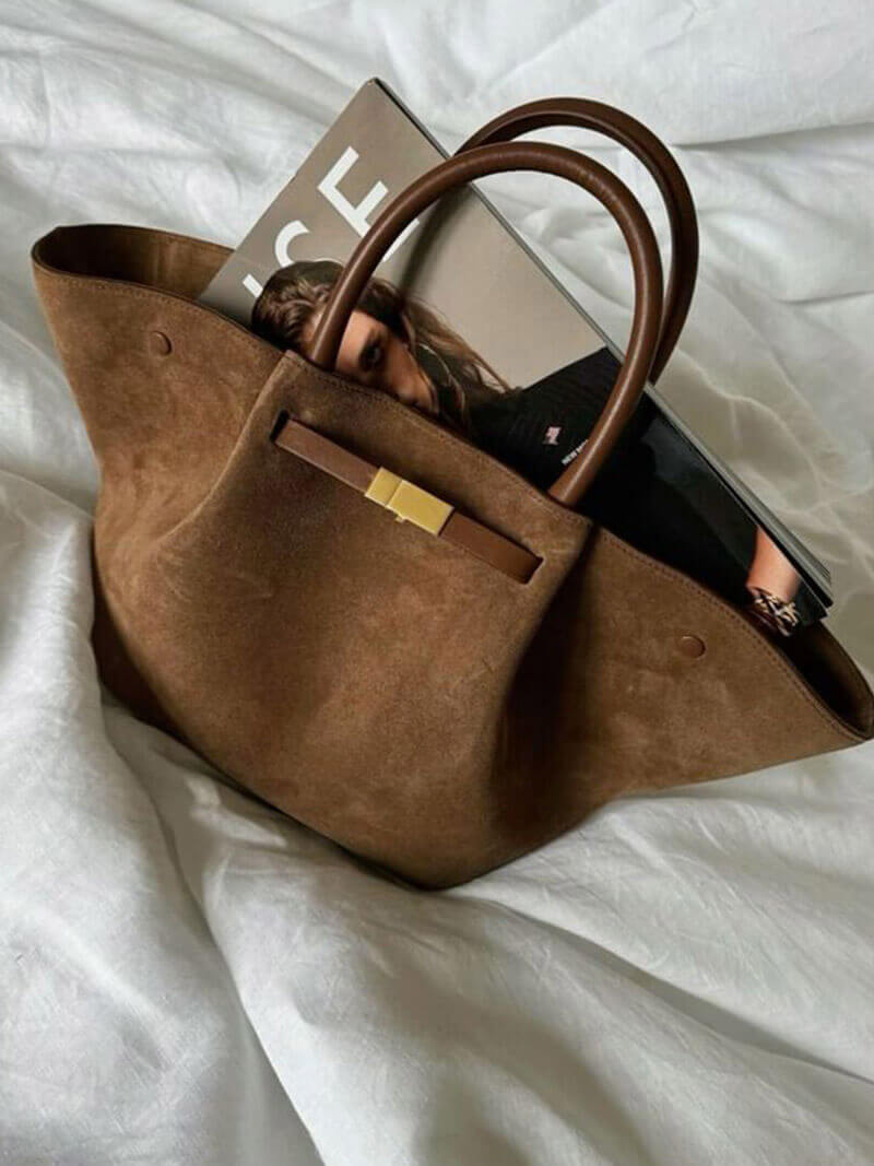 Elegante bolso de ante